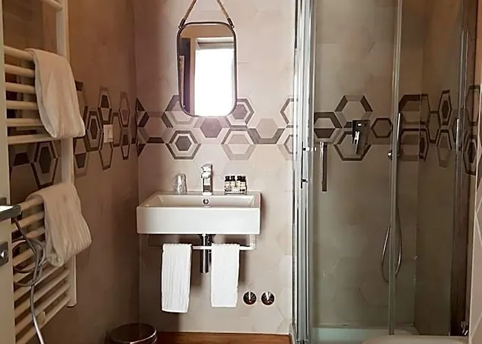 Cola Di Rienzo Bed & Breakfast 4*